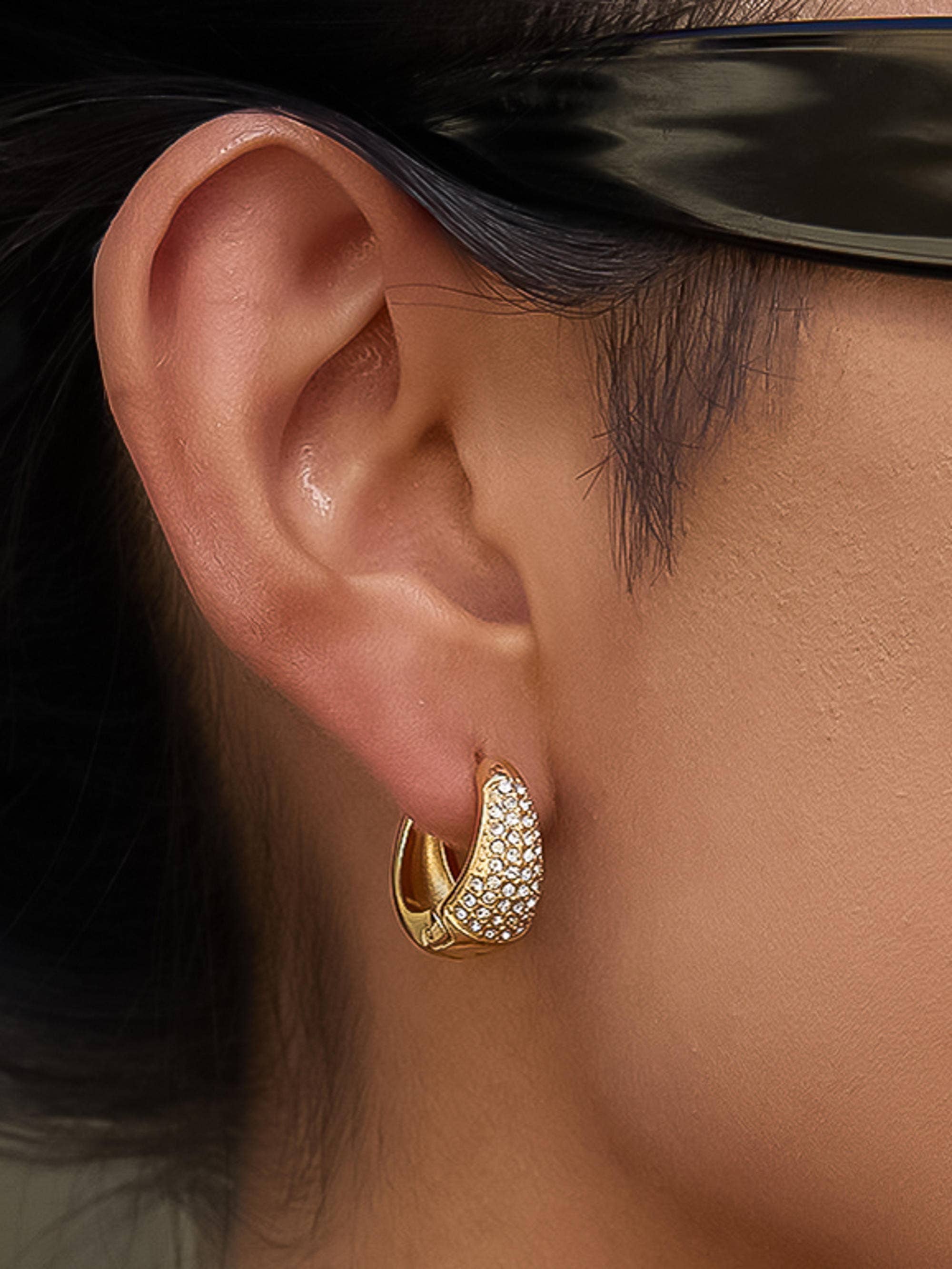 Aurven 18K Gold Non-Tarnish Crystal Teardrop Hoop Earrings: Yellow Gold